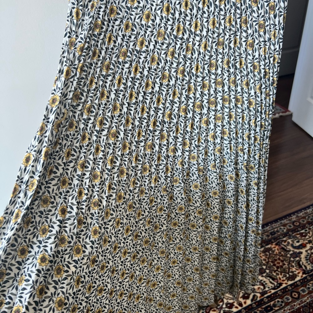 Max Studio floral Pleated Maxi Skirt